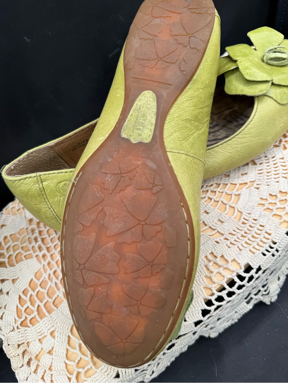 Cute Born Lime Green Floral Applique Women’s Ballet Flats - Picture 5 of 6